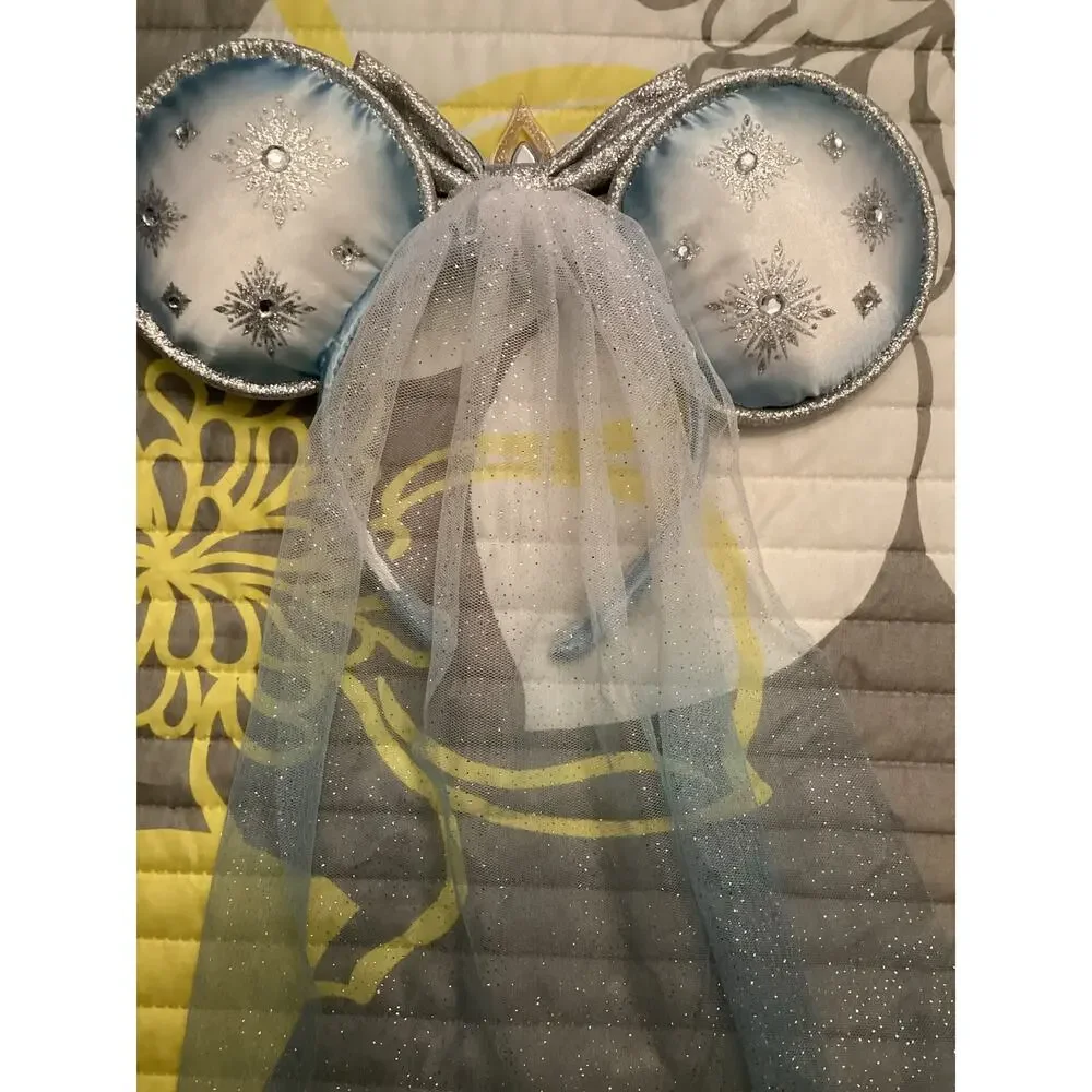 NWOT Disney Parks Blue Frozen Snowflake Queen Elsa Minnie Mouse Ear Headband